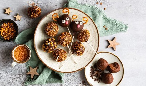 Weihnachtliche Cake-Pops